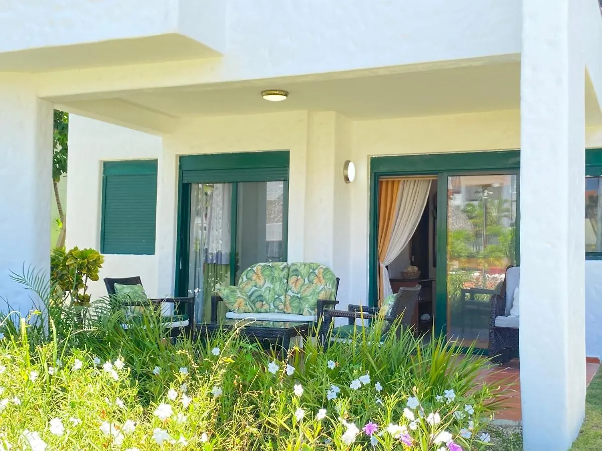 Stanza Mare Beach Front Punta Cana Aparthotel